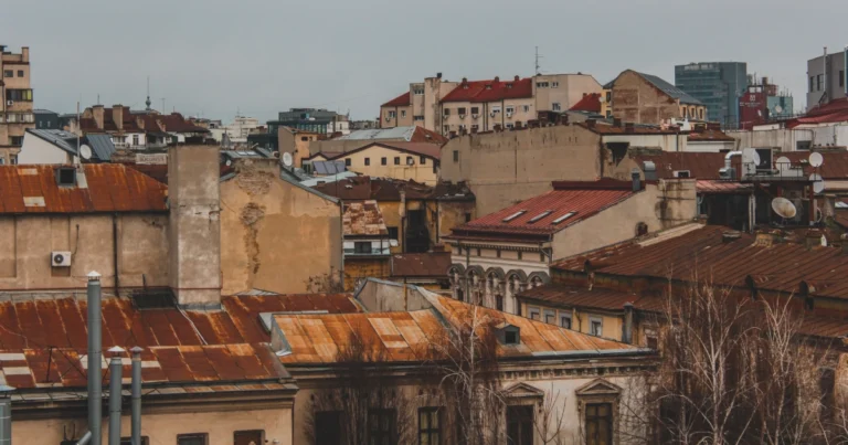 Grad de risc seismic: ce înseamnă și cum verifici o clădire înainte să cumperi